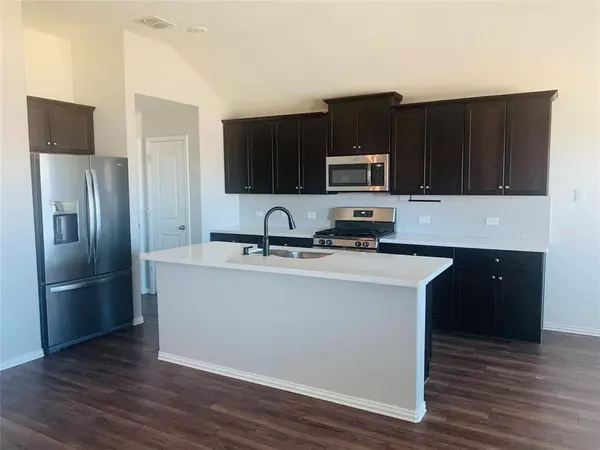 Fort Worth, TX 76052,300 Saguaro Drive