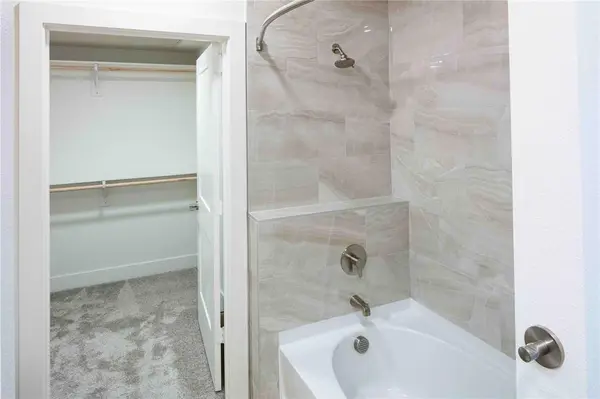 Roanoke, TX 76262,108 N US 377 #116