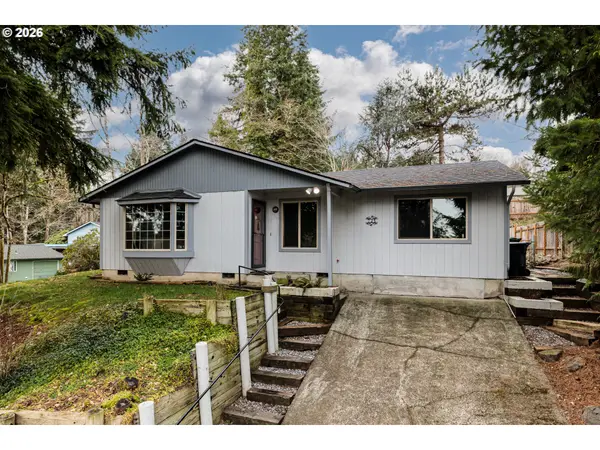 725 SW HOLLY ST, Clatskanie, OR 97016