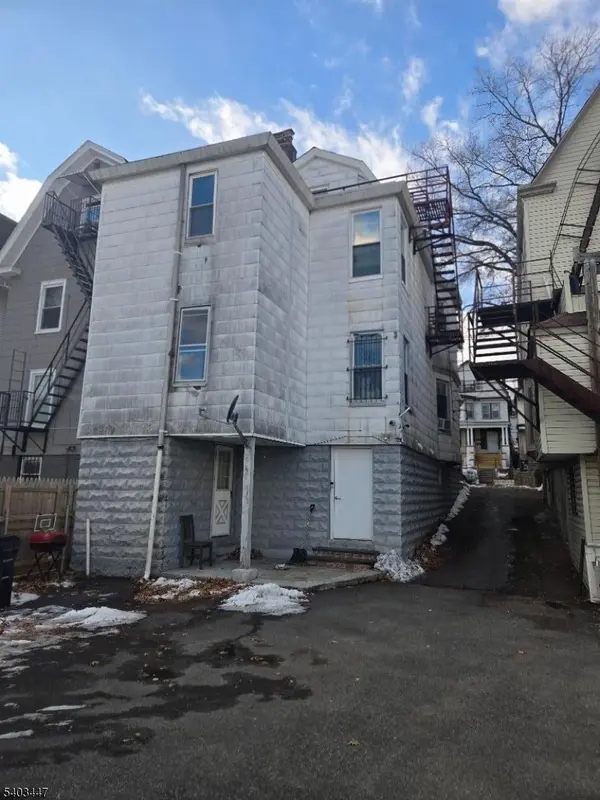 Newark City, NJ 07104,197 Woodside Ave