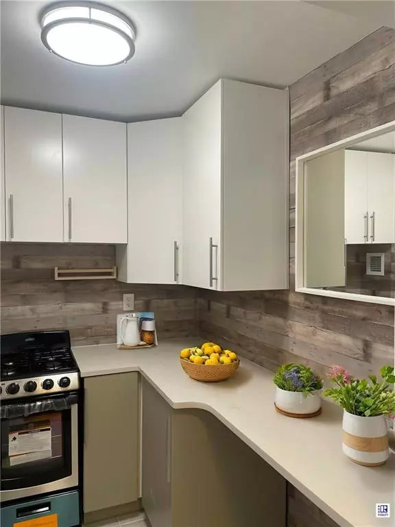 Brooklyn, NY 11214,2121 Shore Pkwy #7M