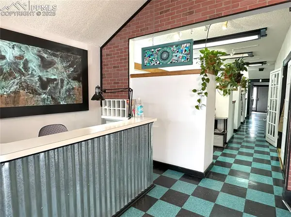 1809 W Colorado AVE, Colorado Springs, CO 80904