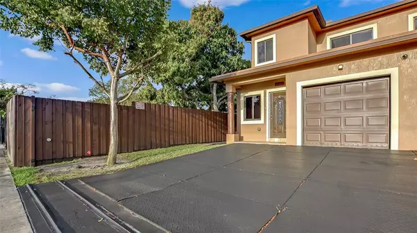 Fort Lauderdale, FL 33317,1461-1463 SW 40th Ter