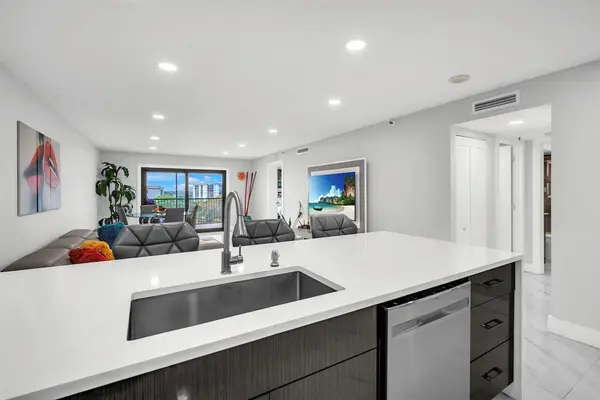 Pompano Beach, FL 33069,2221 Cypress Island Dr #708