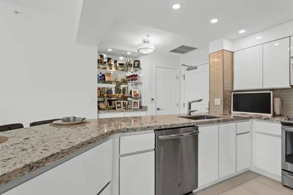 Fort Lauderdale, FL 33301,347 N New River Dr E #310