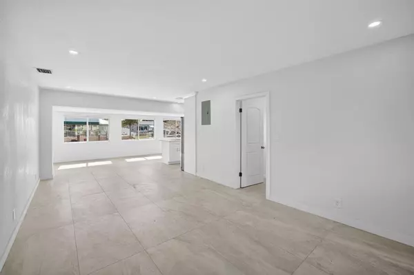 Fort Lauderdale, FL 33315,1120 Mango Isle