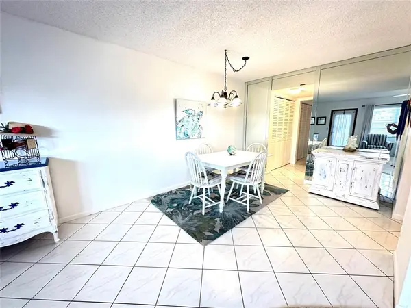 Deerfield Beach, FL 33442,131 Oakridge J #131