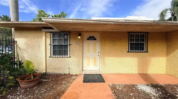 3147 Mcdonald St, Miami, FL 33133