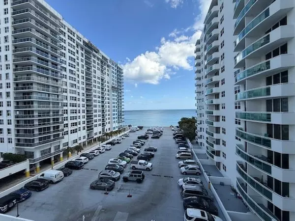 3001 S Ocean Dr #647, Hollywood, FL 33019