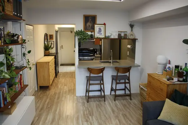 Mississauga, ON L5B 3J4,3605 Kariya DR #1104A