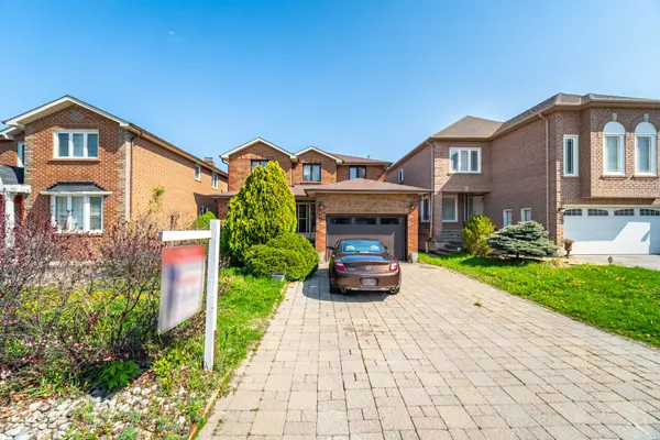 Mississauga, ON L5B 3L4,262 Boxmoor PL