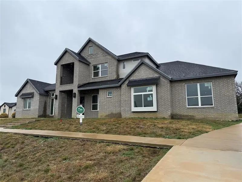 1108 Periwinkle Court, Grand Prairie, TX 75104