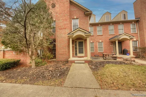 137 Village WAY, Canton Charter Township, MI 48188