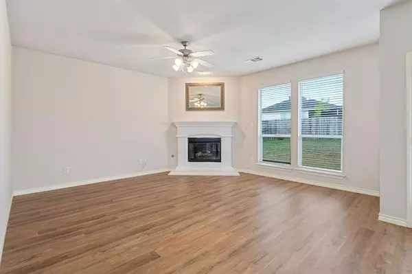 Fort Worth, TX 76135,5013 Royal Burgess Drive