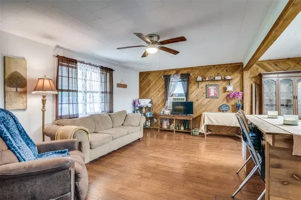 7811 Farm Market 35, Royse City, TX 75189