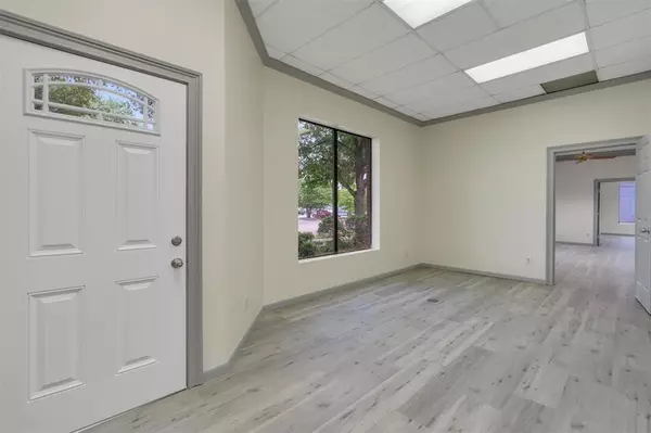 Richardson, TX 75080,1011 Hampshire Lane