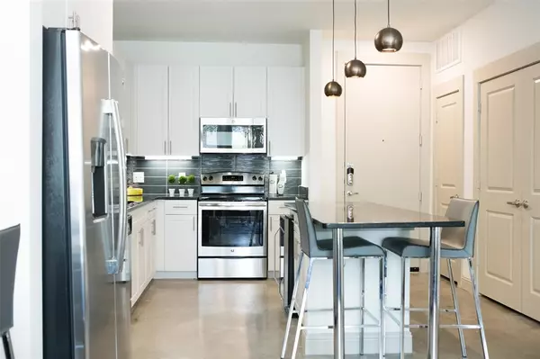 Dallas, TX 75209,7606 Eastern Avenue #301