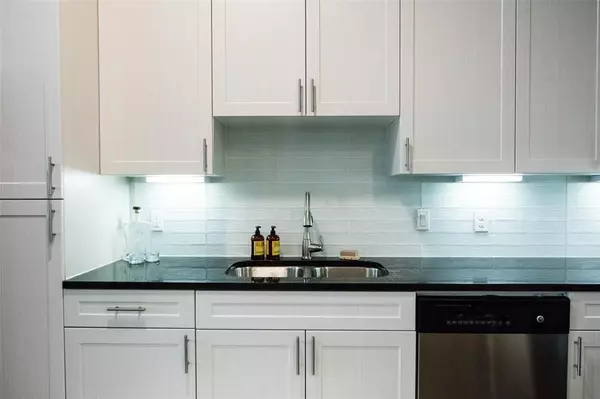 Dallas, TX 75209,7606 Eastern Avenue #301