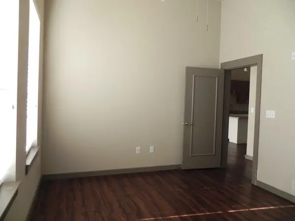 Dallas, TX 75219,4320 Dickason Avenue #311