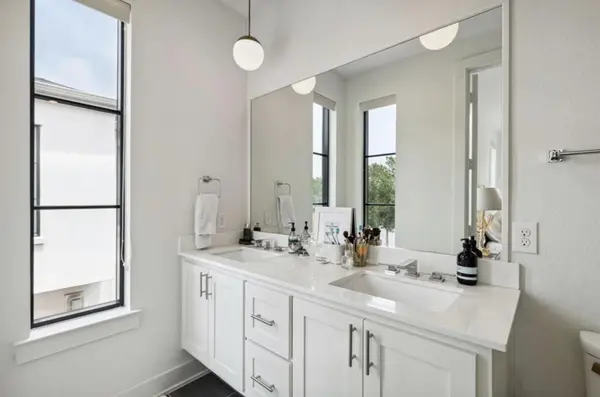 Dallas, TX 75206,2018 Moser Avenue #103