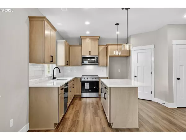 La Center, WA 98629,2207 E Badger WAY