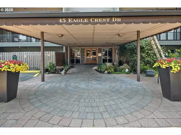 Lake Oswego, OR 97035,45 EAGLE CREST DR #219