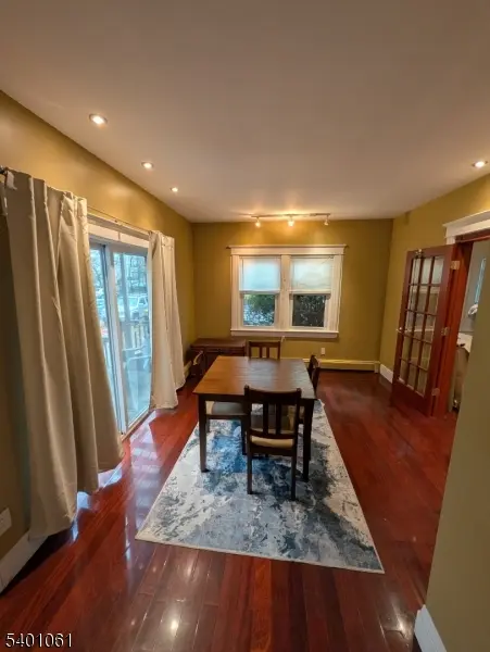 Somerville Boro, NJ 08876,109 Somerset St