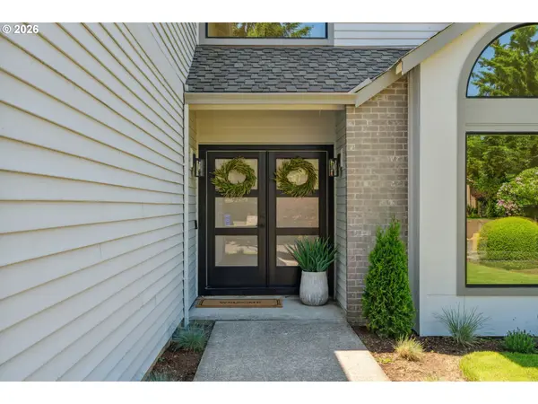 Portland, OR 97230,16428 NE SAN RAFAEL DR