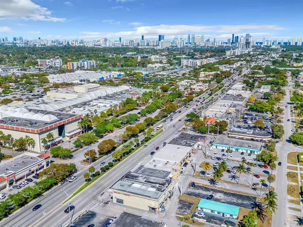 North Miami Beach, FL 33162,1222 NE 163 ST #1222