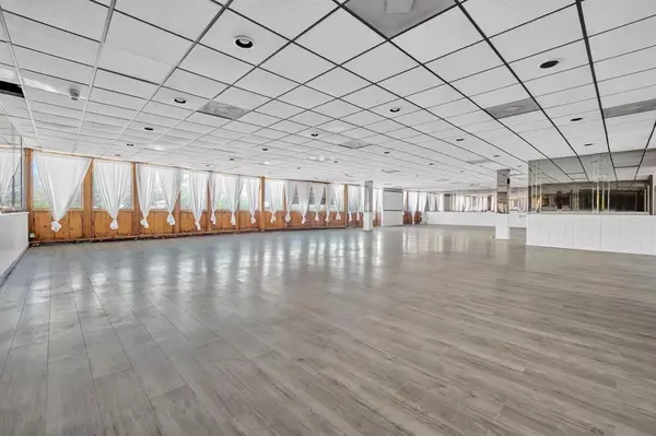 North Miami Beach, FL 33162,1222 NE 163 ST #1222