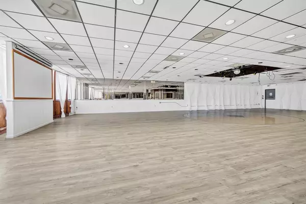 North Miami Beach, FL 33162,1222 NE 163 ST #1222