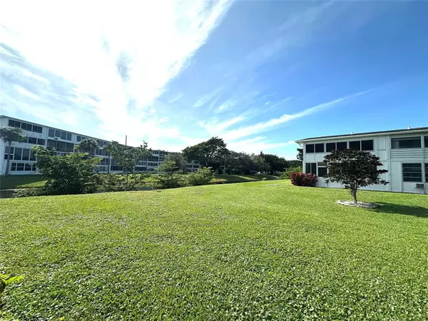 Deerfield Beach, FL 33442,368 Oakridge T #368