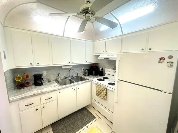 Deerfield Beach, FL 33442,4011 Islewood D #4011