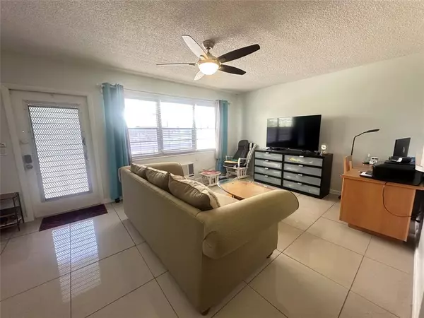 Deerfield Beach, FL 33442,84 Farnham D #84