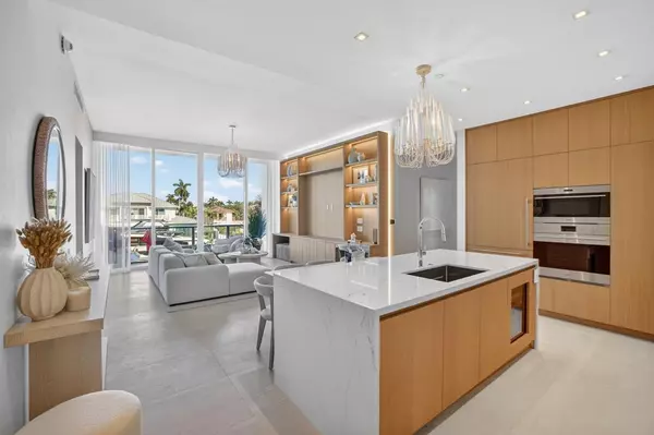 Fort Lauderdale, FL 33316,2311 SE 17th St #204