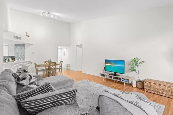 Coral Springs, FL 33067,8851 S Wiles Rd #305