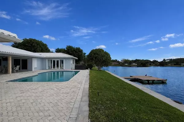 Plantation, FL 33317,7130 SW 9th St