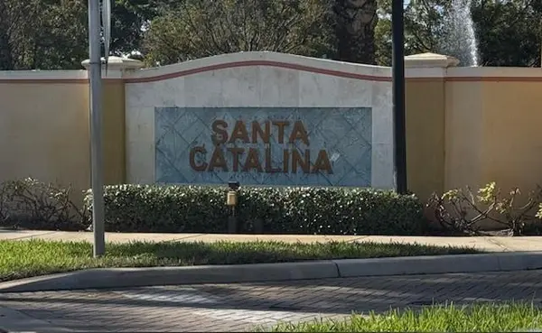 1209 Santa Catalina Ln, North Lauderdale, FL 33068