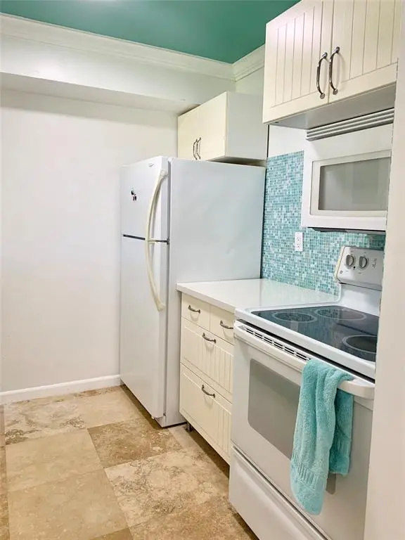 Boca Raton, FL 33432,930 Osceola Drive #2