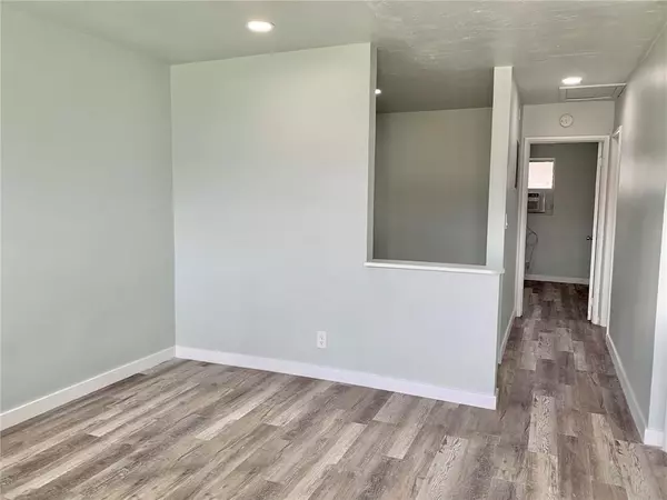 Hollywood, FL 33020,2316 Freedom St #6