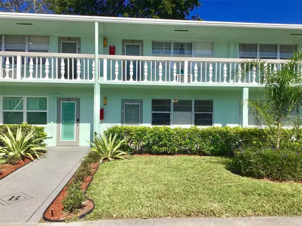 Deerfield Beach, FL 33442,7 Oakridge B #7