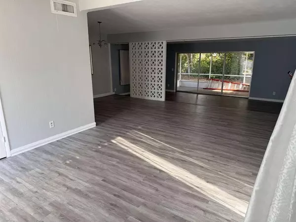 Port St Lucie, FL 34983,400 E Prima Vista Blvd