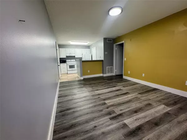 Pompano Beach, FL 33069,4361 W Mcnab Rd #17