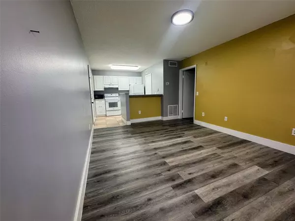 Pompano Beach, FL 33069,4361 W Mcnab Rd #17