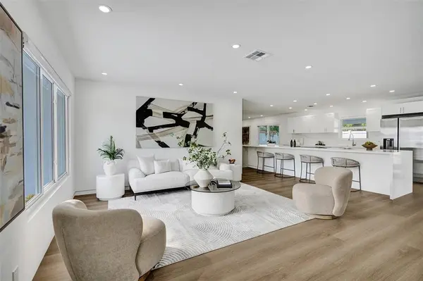 Boca Raton, FL 33487,699 NE 70th St