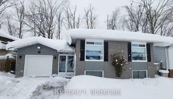 48 Maplehurst CRES, Barrie, ON L4M 4X2