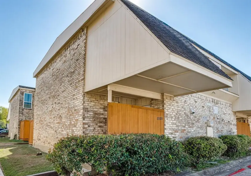 2330 Village North Drive, Richardson, TX 75081