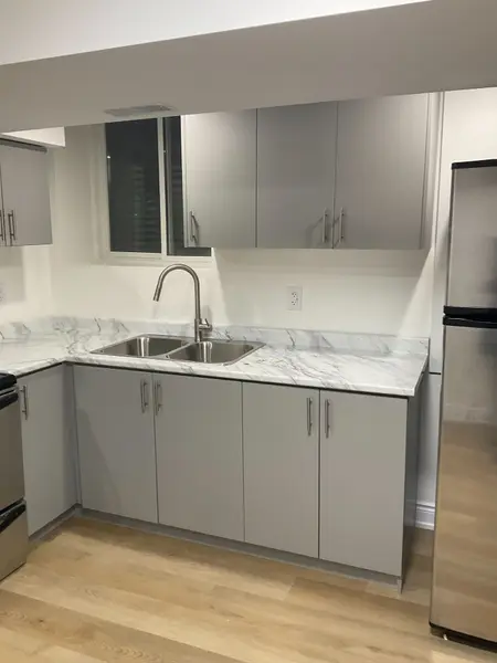 78 Starhill CRES, Brampton, ON L6R 2W1