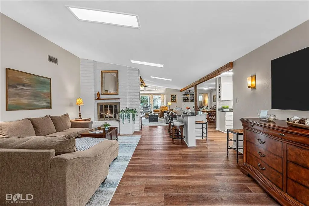 Shreveport, LA 71105,811 Audubon Place