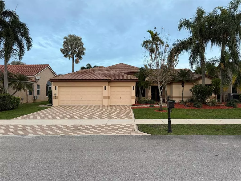 Davie, FL 33328,2702 E Orchard Cir
